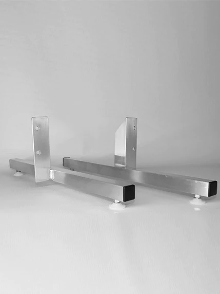 Stationary Floor Stands For Glassless Mirror