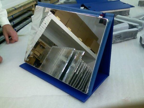 Mirrorlite® Folding Speech Therapy Glassless Mirror(1 Panel) 12" x 16" x .75"(Vinyl Carrying Case Included)