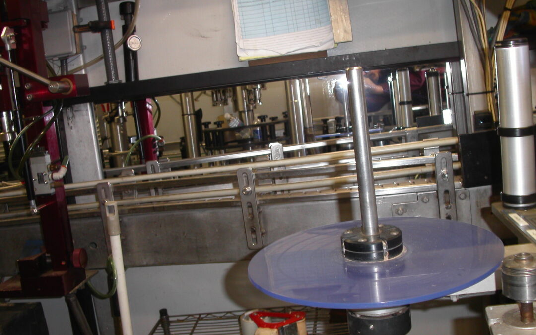 Mobile Wine Bottling Truck Installs Glassless Mirrors