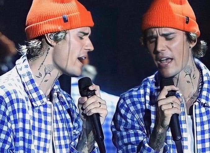 Mirrorlite® Glassless Mirrors Featured In Stage Background Justin Bieber’s Performances