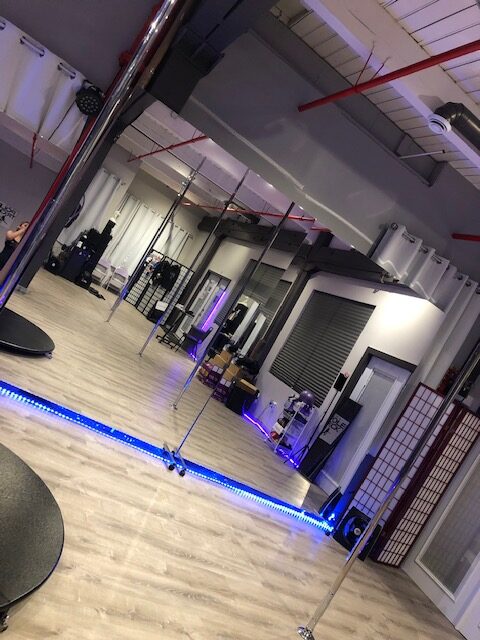 The Safe and Portable Solution for Pole Dancing Studios