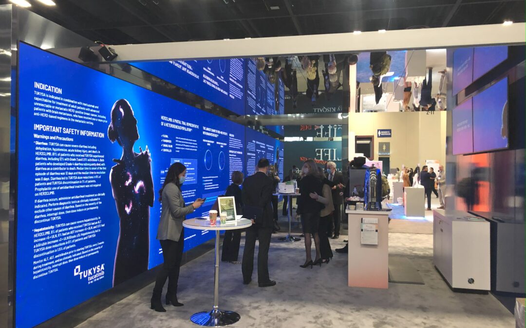 Trade show booth ceiling glassless mirror