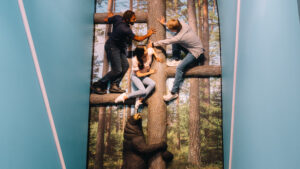 Glassless Mirrors Star at Ripley’s Believe It or Not!